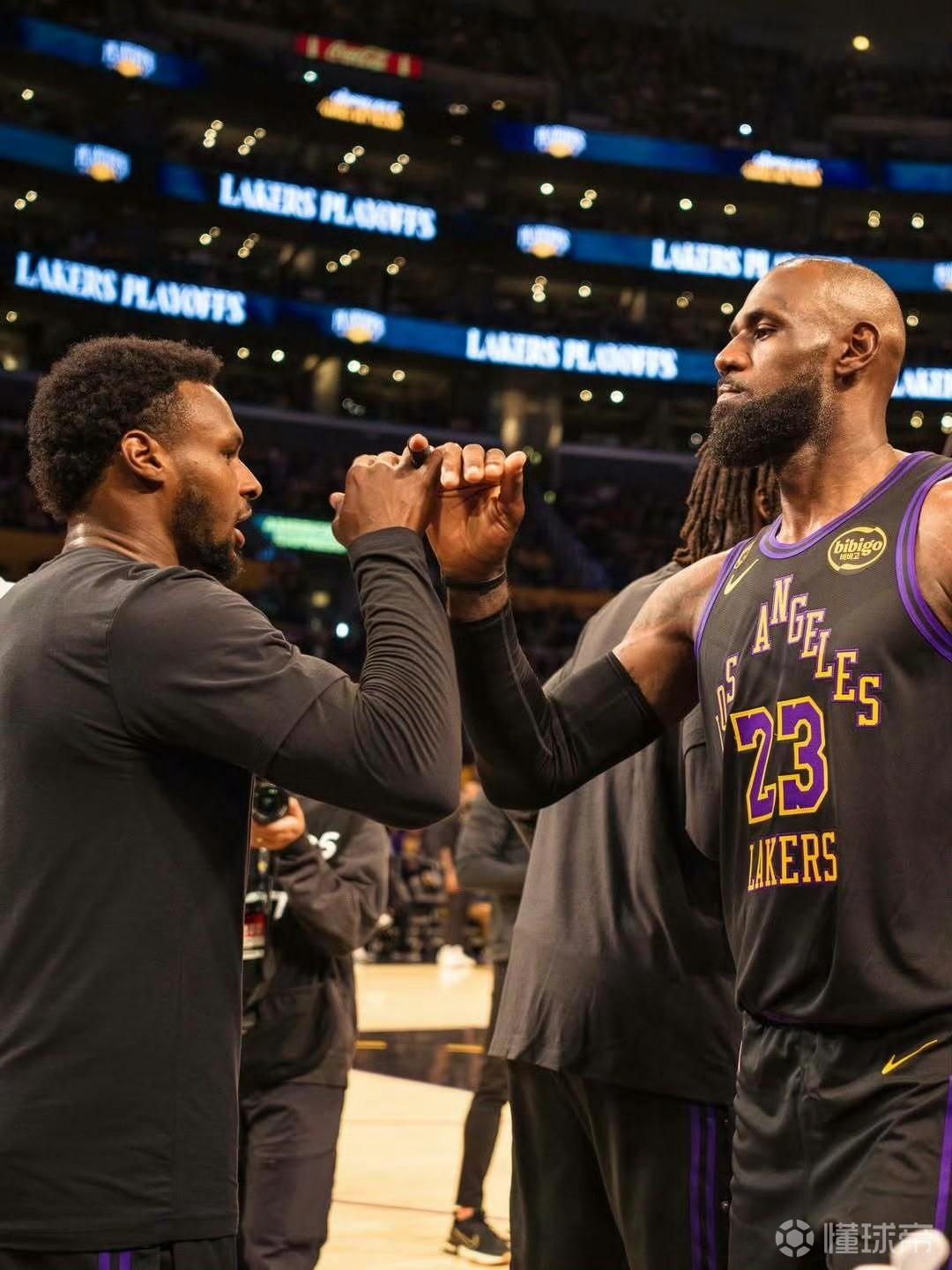 詹姆斯谈布朗尼：季后赛经历对他的生涯和信心意义重大