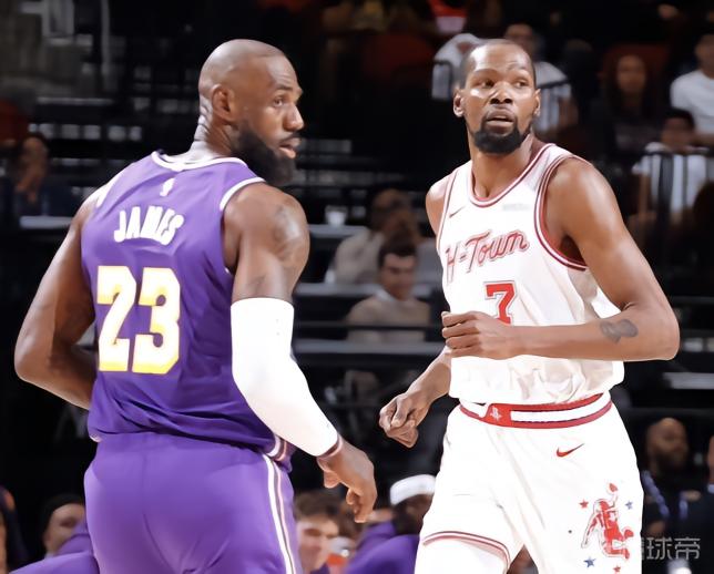 知名评论员：KD差点10失误&库里在音乐节，詹姆斯砍下两双